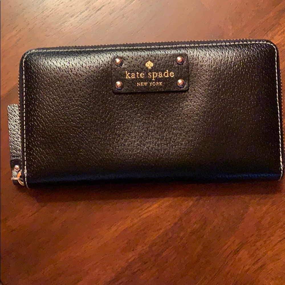 NWOT Kate Spade Black Wallet